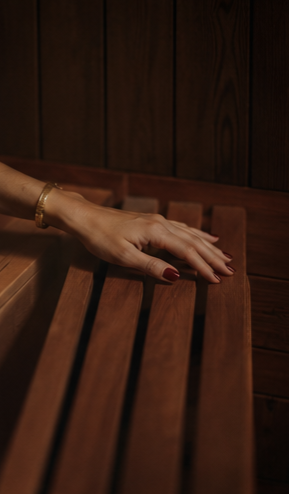 sauna-hand